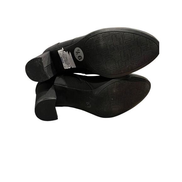 Unisa black heeled booties NWT size 9.5 - Picture 3 of 4